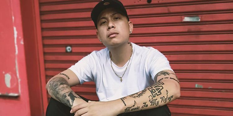 Ghosting, Cubaan Ben Utomo Rungkai Misteri Percintaan Remaja