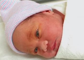 Warna Mata Bayi Ayda Jebat Bikin Warganet Terpesona