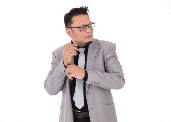 “Hadiah Paling Istimewa” – Hasnol Lancar Album Rai Ulang Tahun Perkahwinan