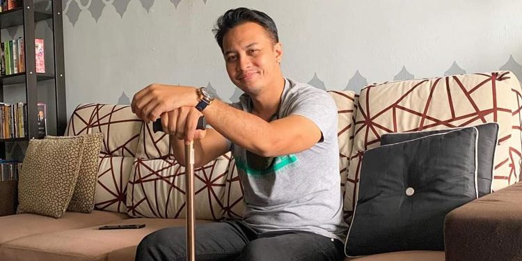 “Doakan Saya Ya” – Tersalah Langkah, Muaz Fitri Terpaksa Bertongkat