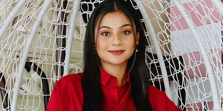 “Teringin Jadi Hos” – Silfeny Osman Mahu Teroka Cabang Seni