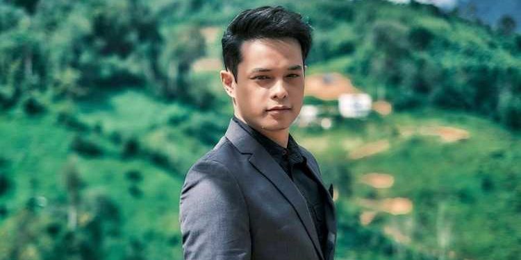 [VIDEO] “Ilham Tepi Sungai, Tengah Malam” – Hazman Al-Idrus Hadiahkan Aura