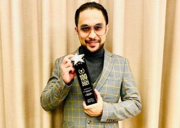 “Suka Tulis Jawi Pun Boleh Genggam Trofi” – Mawi Terkejut Diiktiraf Oleh Ikon Malaysia