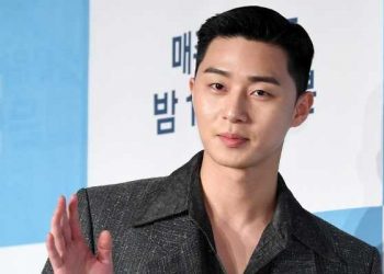 Selepas Dua Bulan, Park Seo-joon Pulang Ke Korea Selatan