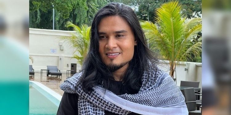 “Kami Masih Berhubung” – Shahir Zawawi Doakan Jodoh Terbaik Buat Erra Fazira