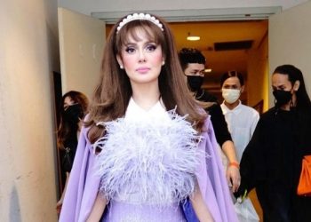 “Kantoi Sangat Ni Sis!” – Foto Uqasha Berleher Jinjang Jadi Bahan Lelucon