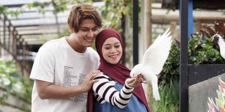 “Selagi Lesti Selamat, Saya Aman” – Rizky Billar Sewa Seluruh Tingkat Wad Bersalin Demi Bayi Sulung