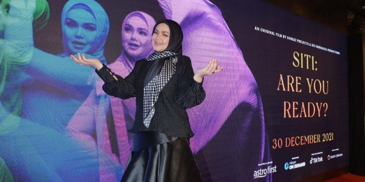 [VIDEO] “Tak Kisah Sesiapa, Asalkan…” – Siti Nurhaliza Amal Sikap Terbuka, Janji Tak Menyusahkan