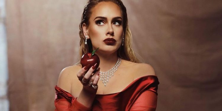 Tunda Konsert, Adele Ubati Kekecewaan Peminat Menerusi Kejutan Panggilan Video