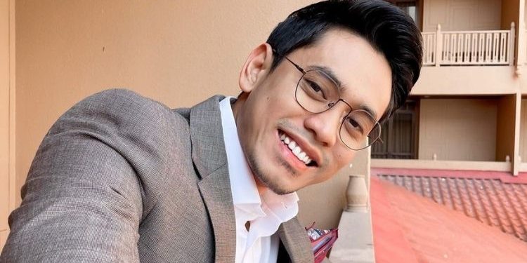 [VIDEO] “Bukan Gimik” – Khai Bahar Bakal Lancarkan Lagu Duet Dengan Adira Suhaimi?