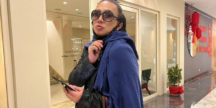 “Mak Kau Yang Tipu!” – Azwan Ali Bengang Dituduh Penipu, Acah-Acah Masuk ICU