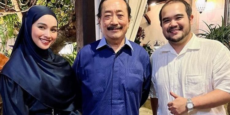“Gugur Jantung!” – Kerana Mak Iti, Tuah Tya Arifin Dapat Duduk Sebelah Vincent Tan