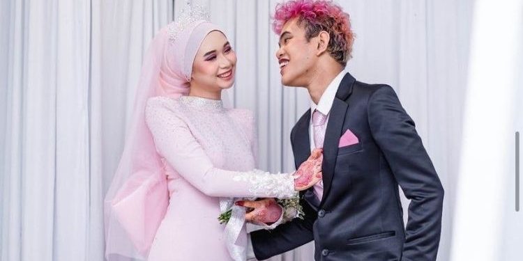 “Lagipun Kami Masih Muda” – Yonnyboii Jawab Isu Warna Rambut, Isteri On-Off Tudung