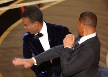 Gara-Gara Bermulut Celupar, Chris Rock Dilempang Will Smith Di Pentas Oscar