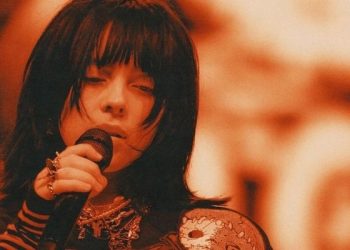 Selalu Berada Dalam Ketakutan, Populariti Ganggu Kesihatan Mental Billie Eilish