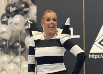 “RM1.5 Juta? Mampus Aku!” – Di Usia 50 Tahun, Didie Alias Dipilih Jadi Duta Produk Kecantikan