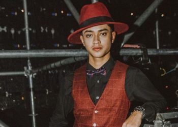 “Saya Dah Terbiasa Speaking English” – Megat Rahim Minta Maaf Andai Peminat Tak Selesa