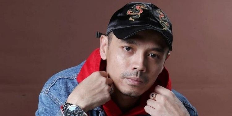 “Rasa Macam Baru Masuk Islam” – Asfan Shah Berusaha Tunaikan Solat Di Awal Waktu
