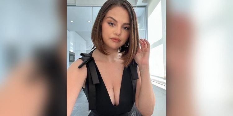 “Ia Buat Saya Rasa Normal” – Selena Gomez Dedah Empat Tahun Tidak Guna Internet