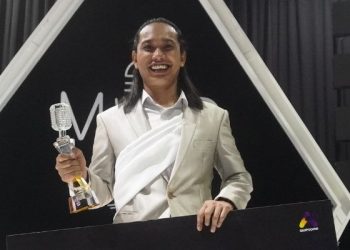 Tuah Juara Mic On!, Awie Tawarkan Peluang Jadi Vokalis Kumpulan Search