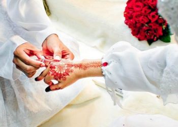 Aktor Dan Aktres Popular Rupanya Dah Nikah, Bersekedudukan Ketika Bercuti Ke Eropah