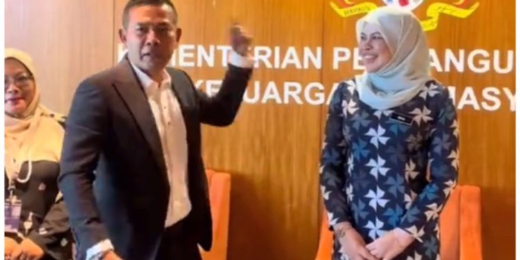 [VIDEO] Rosyam Nor Dan Rina Harun Dikecam Terbabit Dalam Promosi Kempen Kerajaan