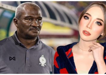 Desas-desus Hubungan Fyna Jebat Dan Zainal Abidin Terjawab – “Ya Betul, Kami Dah Nikah”