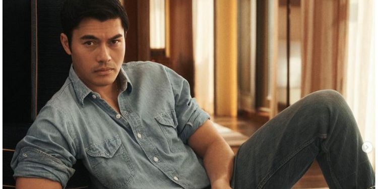 Henry Golding Antara 10 Lelaki Terkacak Di Dunia, Bentuk Dagu & Jarak Mata Dapat Markah Tertinggi