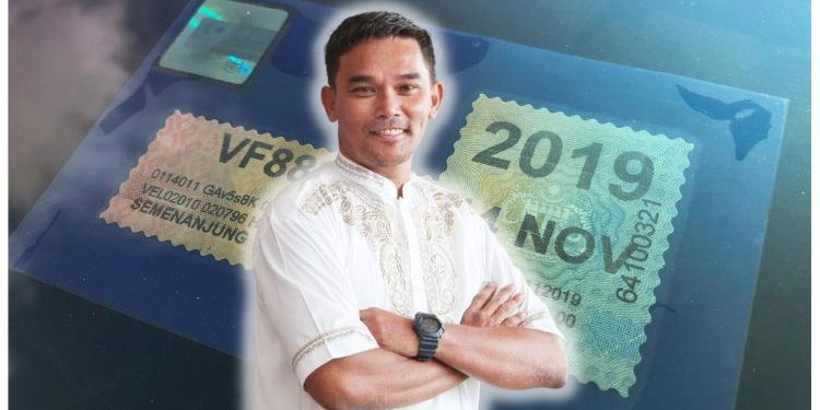 “Terima Kasih Tuan” – Azhan Rani Gembira Menteri Pengangkutan Tukar Stiker Cukai Jalan