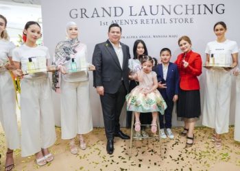 [V] Aleeya Zailan Sebak Rai Kejayaan Tanpa Ibu – “Allah Maha Adil, Hadirkan Ramai Insan Doakan Saya”