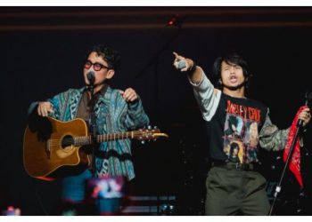 [V] Kolaborasi Nidji dan Budi Doremi Bikin Peminat Tidak Keruan Dan Enggan Berganjak