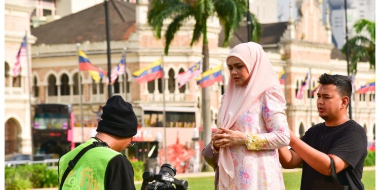 Siti Nurhaliza Nyanyi OST Filem Anwar – “Saya Tertarik Dengan Mesej Kesetiaan Wanita”