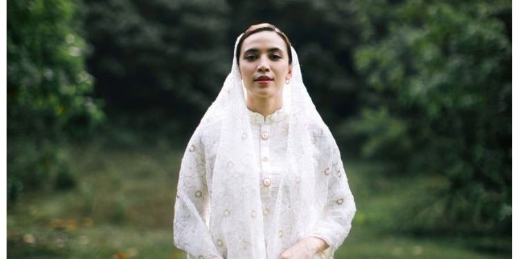 Walaupun Berdepan Kemelut Rumah Tangga, Diana Danielle Sempat Lancar Lagu Raya