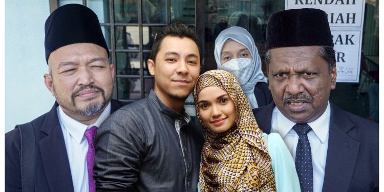 [V] Puteri Sarah Pula Failkan Tuntutan Nusyuz Terhadap Syamsul Yusof