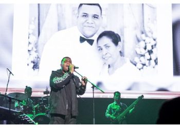 [V] Air Mata Andmesh Kamaleng Jatuh Terkenang Mendiang Ayah Dan Ibu, Plenary Hall Turut Berduka