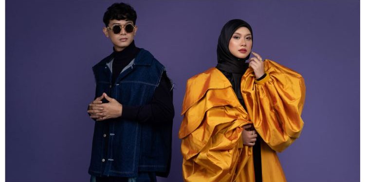 Cabaran Hazwani Helmi Kolaborasi Dengan Siqma Dalam Wahana – “Tak Pernah Duet Dengan Lelaki, Dan Lirik Pula Bahasa Arab…”