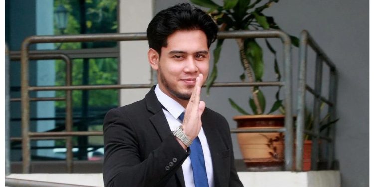 “No Komen, Rilek Dulu…Pape Roger…” – Reaksi Hafidz Roshdi Ketika Ditanya Mengenai Athira Yuhada