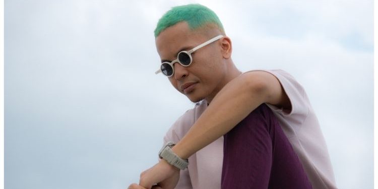 Rupanya ‘Terus Bersinar’ Sebab Hafiz Suip Berambut Hijau