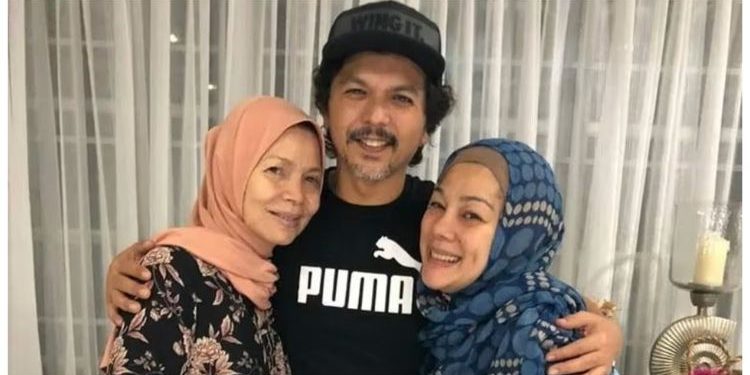 Pelakon Era 1980-an Maria Arshad Separuh Sedar Di Hospital, Shiera Minta Doakan Mama Kembali Pulih
