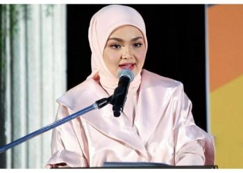 Siti Nurhaliza Syukur Pengurus & Murid Sekolah Afwa Al Aafiyah Selamat