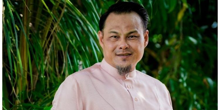 Adam Corrie Terkilan Ditipu Kenalan Dalam Industri – “Tabligh Tapi Hutang Tak Nak Bayar”