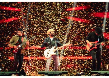 Arijit Singh Gegarkan Axiata Arena, Cipta Sejarah Konsert Bollywood Terbesar Di Malaysia
