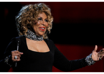 Penyanyi Legenda Roberta Flack Meninggal Dunia Di Usia 88 Tahun