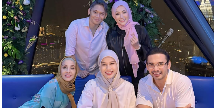 “Can Make Pasrah 2..” – Norman Hakim & Erra Fazira’s Dinner Moment Grabs Netizens’ Attention