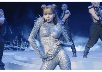 [V]”Lisachella” Trending! Lisa BLACKPINK Pukau Dunia Di Coachella