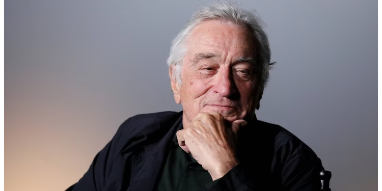 Robert De Niro Terima Anugerah Palme d’Or Kehormat Di Festival Filem Cannes 2025!