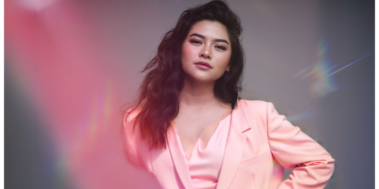 Fran Kembali Menyentuh Hati Dengan ‘Kaleidoskop’