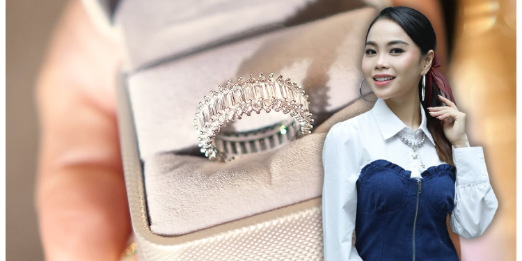 Muat Naik Foto Cincin, Wani Kayrie Sudah Disunting Seseorang?