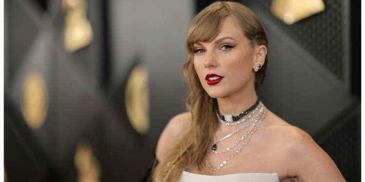 Fesyen Tak Menjadi? Taylor Swift Dikecam Peminat
