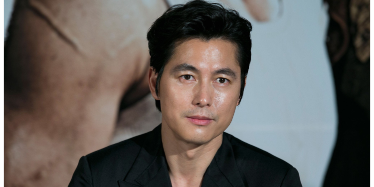 After Illegitimate Child Controversy, Jung Woo Sung Marries Non-Celebrity?
